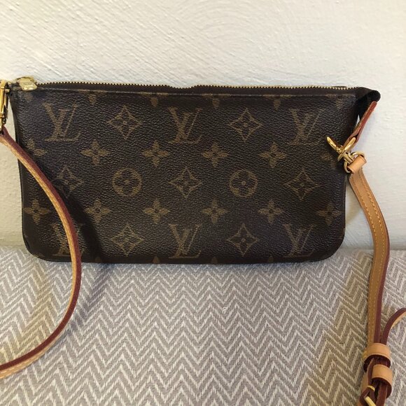 Louis Vuitton Vintage Monogram Canvas Pochette - Picture 1 of 6
